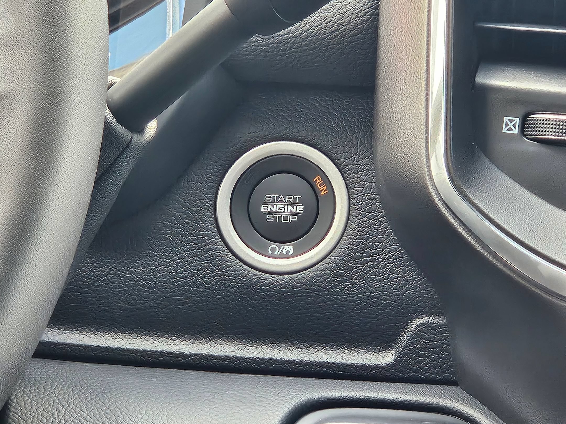 New 2026 RAM 2500 Laramie w/ Night Edition AWD/4WD image 13