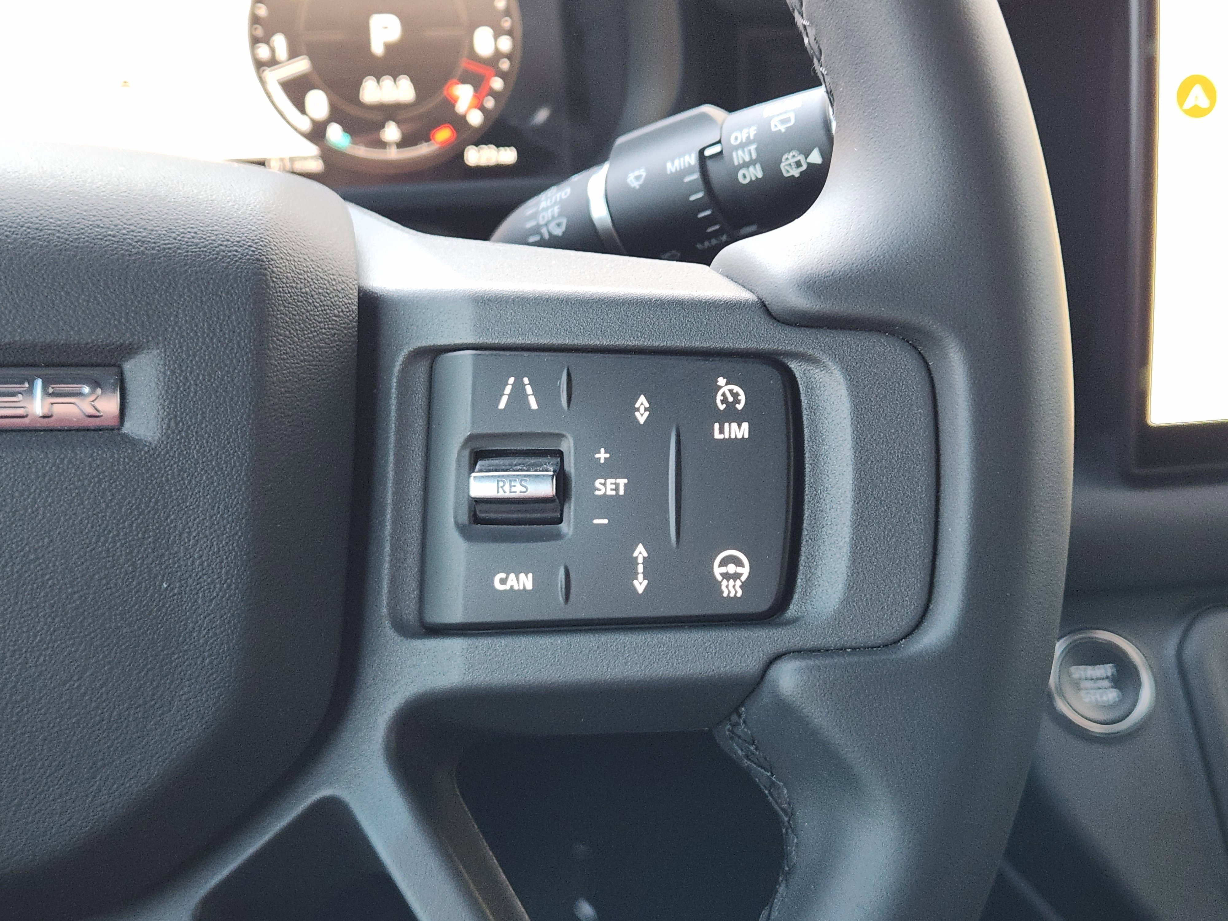 Certified 2025 Land Rover Defender 90 S image 30