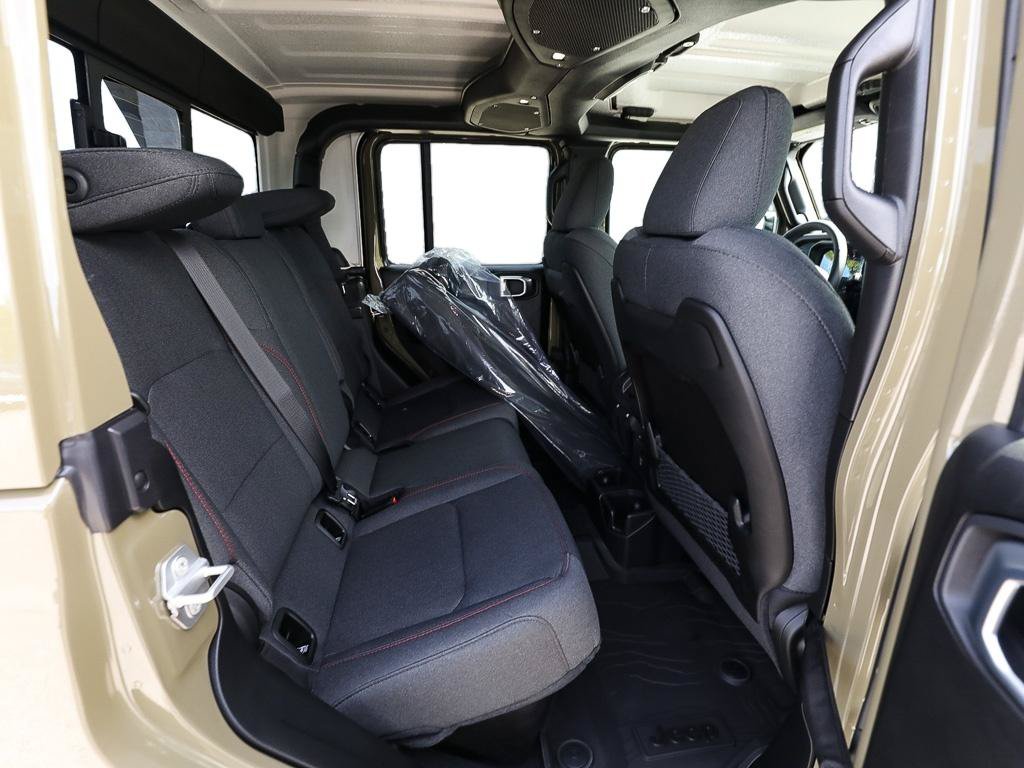 New 2026 Jeep Gladiator Rubicon AWD/4WD image 22