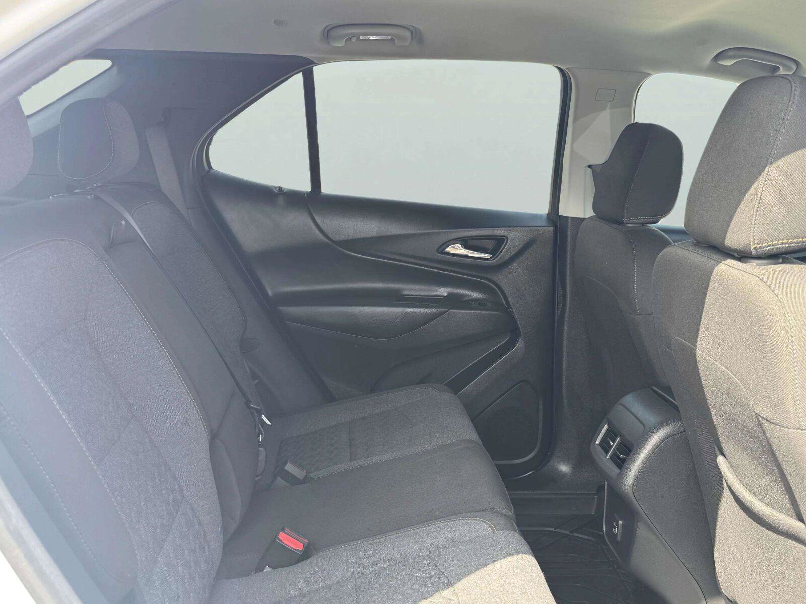 Used 2023 Chevrolet Equinox LT FWD image 35