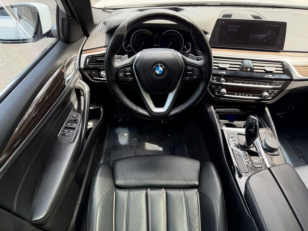 Used 2018 BMW 530e w/ Premium Package image 15