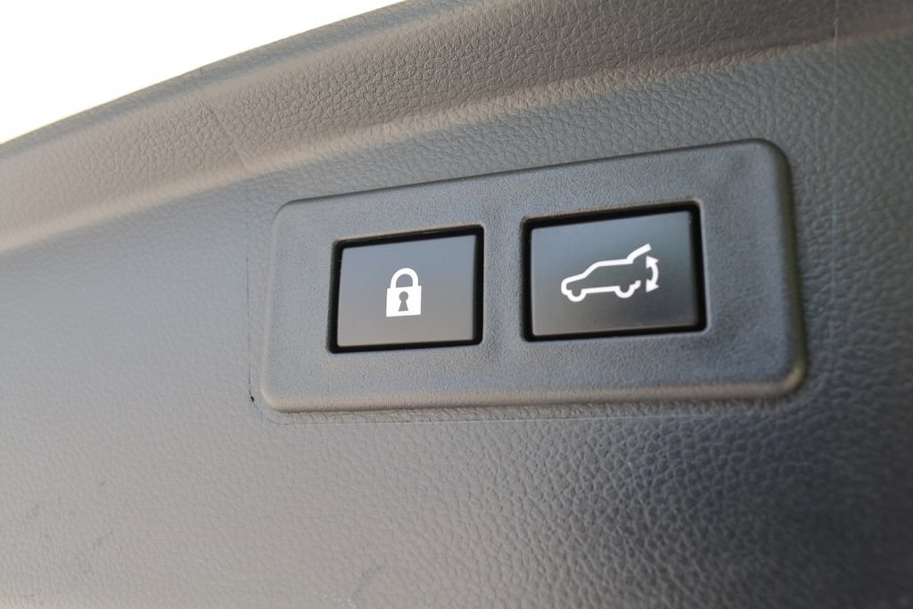 Used 2023 Subaru Outback Premium AWD/4WD image 22