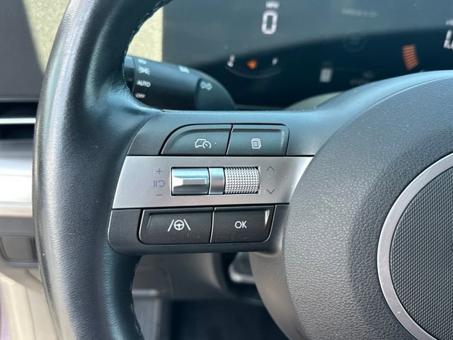 Used 2024 Hyundai Kona SEL image 18