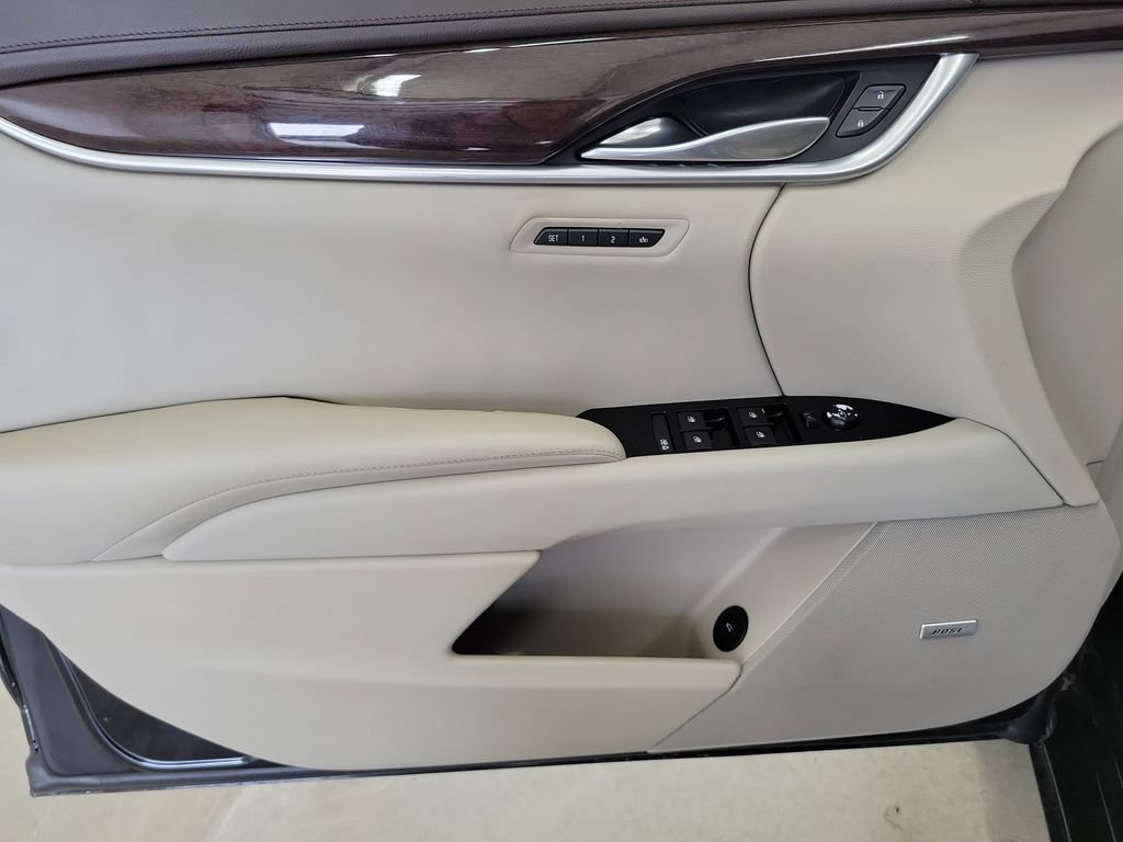 Used 2017 Cadillac XTS Premium Luxury FWD image 20