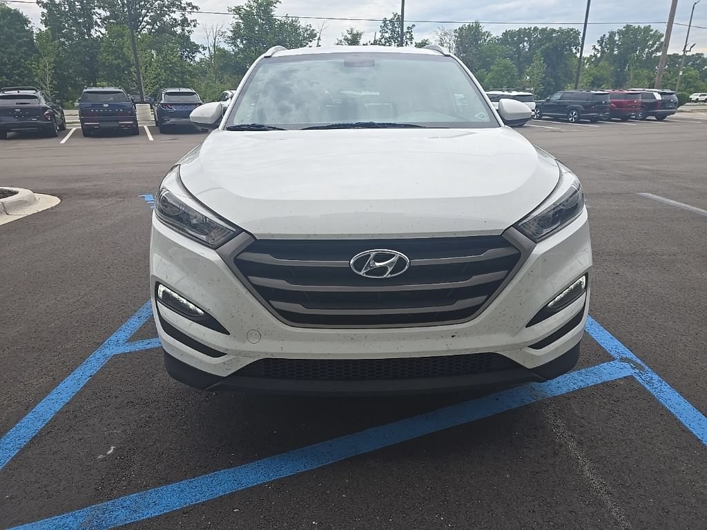 Used 2016 Hyundai Tucson SE w/ Option Group 02 AWD/4WD video 1