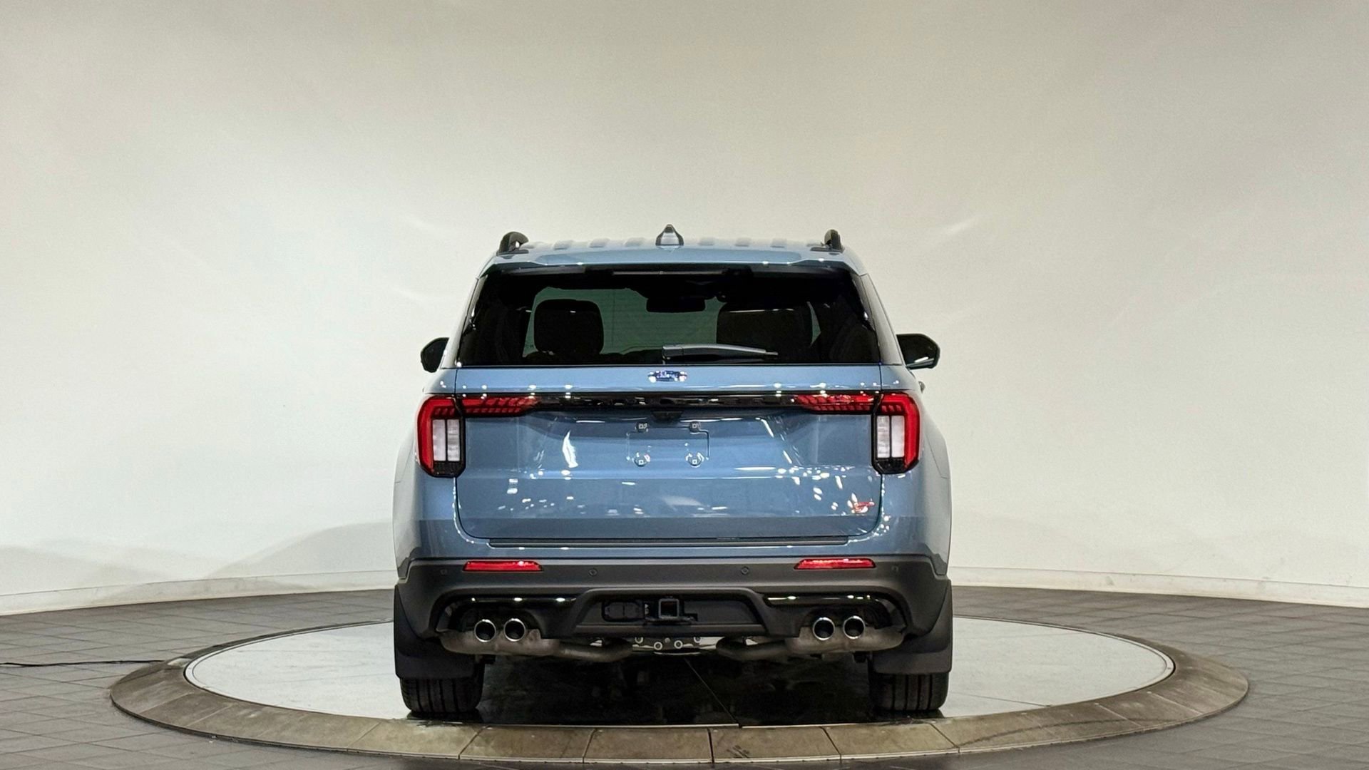 Used 2025 Ford Explorer ST w/ Sun And Sound Package image 8