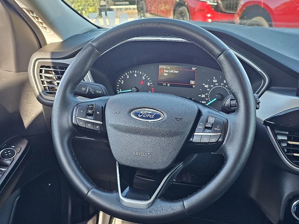 Used 2022 Ford Escape SE w/ Convenience Package FWD image 32