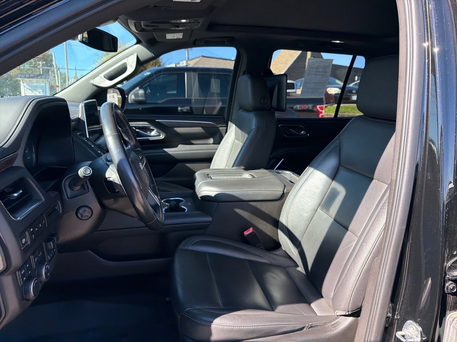 Used 2021 Chevrolet Tahoe LT w/ LT Signature Package AWD/4WD image 10
