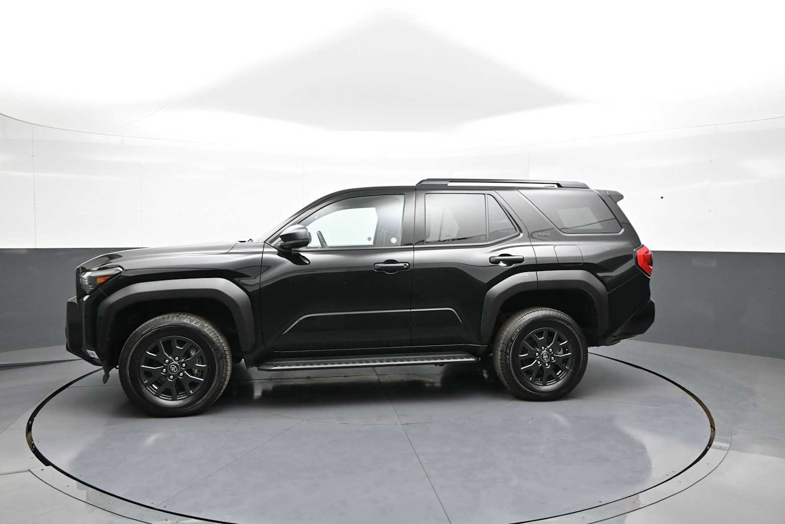 Certified 2025 Toyota 4Runner SR5 AWD/4WD image 9
