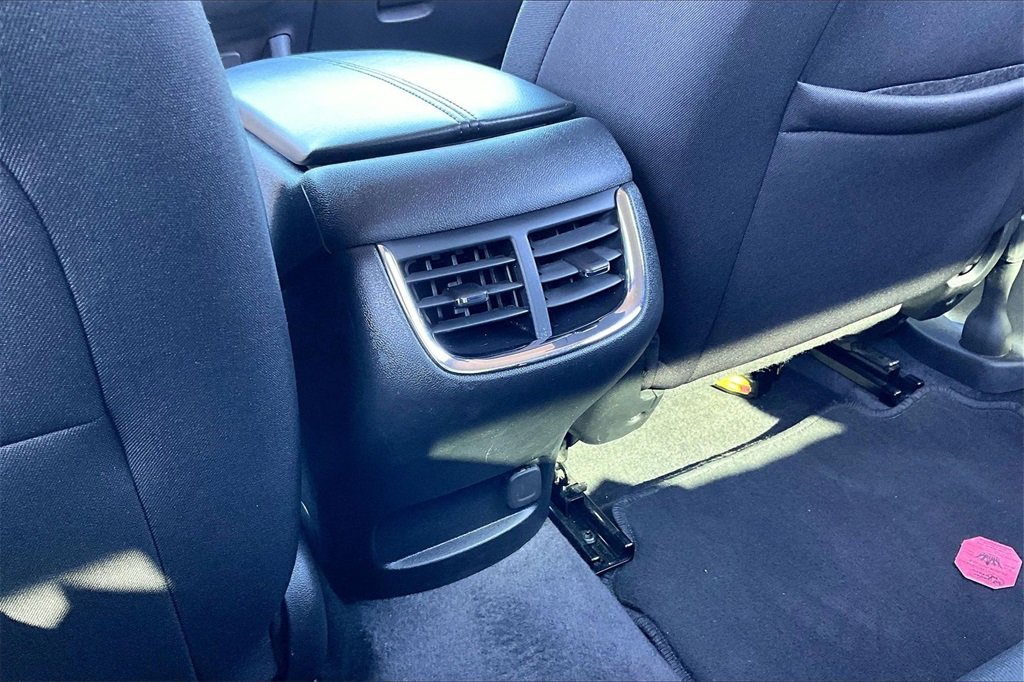 Used 2023 Chevrolet Malibu LT image 33