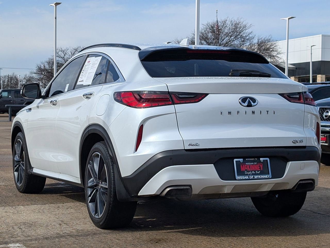 Used 2023 INFINITI QX55 Essential image 4