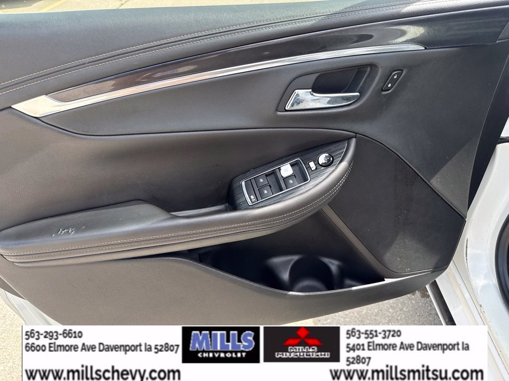 Used 2018 Chevrolet Impala LT w/ Sunroof and Spoiler Package FWD image 10