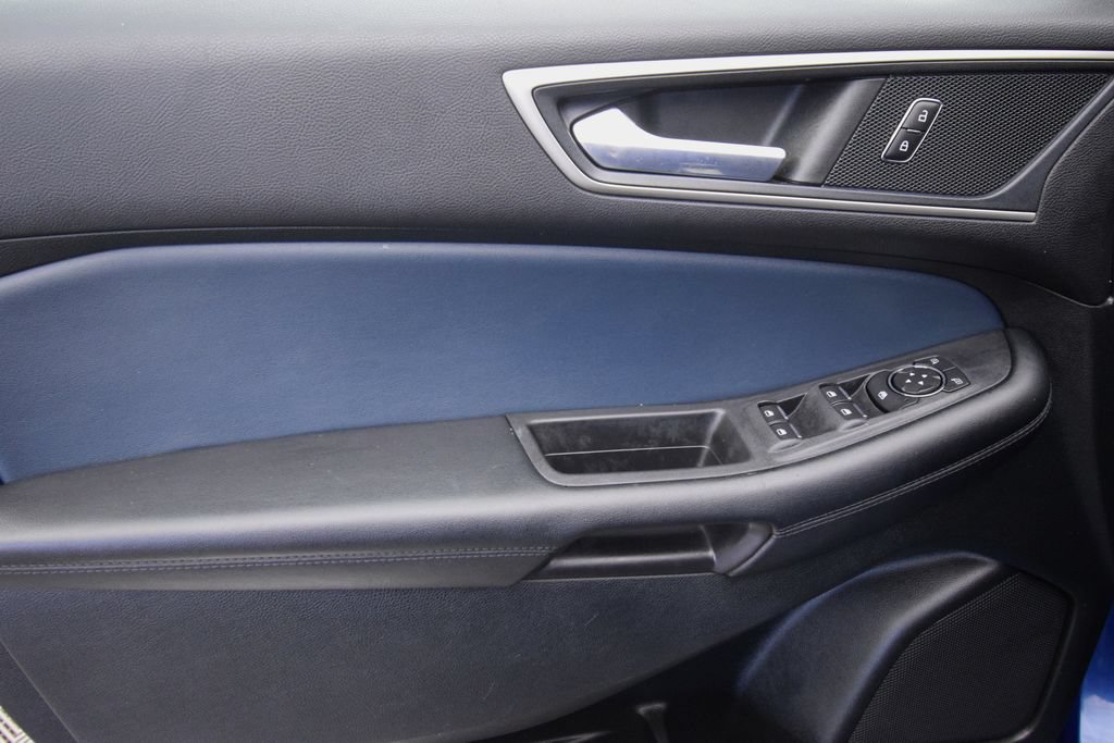 Used 2022 Ford Edge SEL w/ Sport Appearance Package AWD/4WD image 21