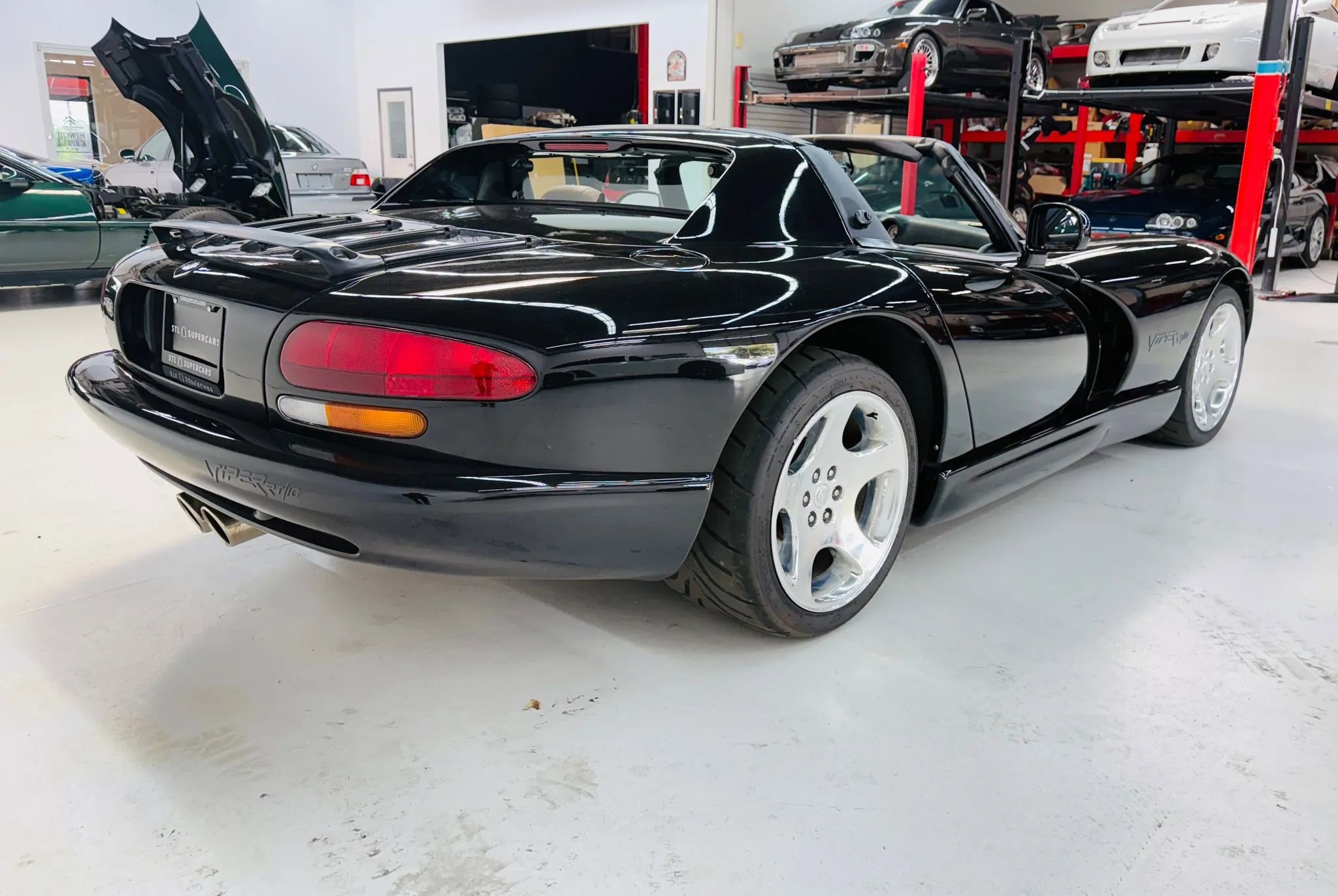 Used 2000 Dodge Viper RT/10 image 19