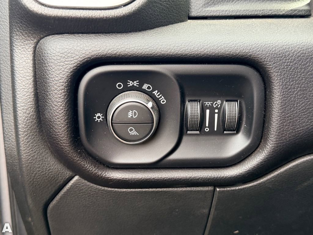 Used 2023 RAM 2500 Laramie w/ Night Edition AWD/4WD image 9