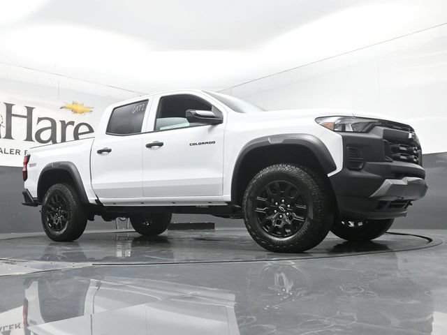 New 2026 Chevrolet Colorado Trail Boss AWD/4WD image 2