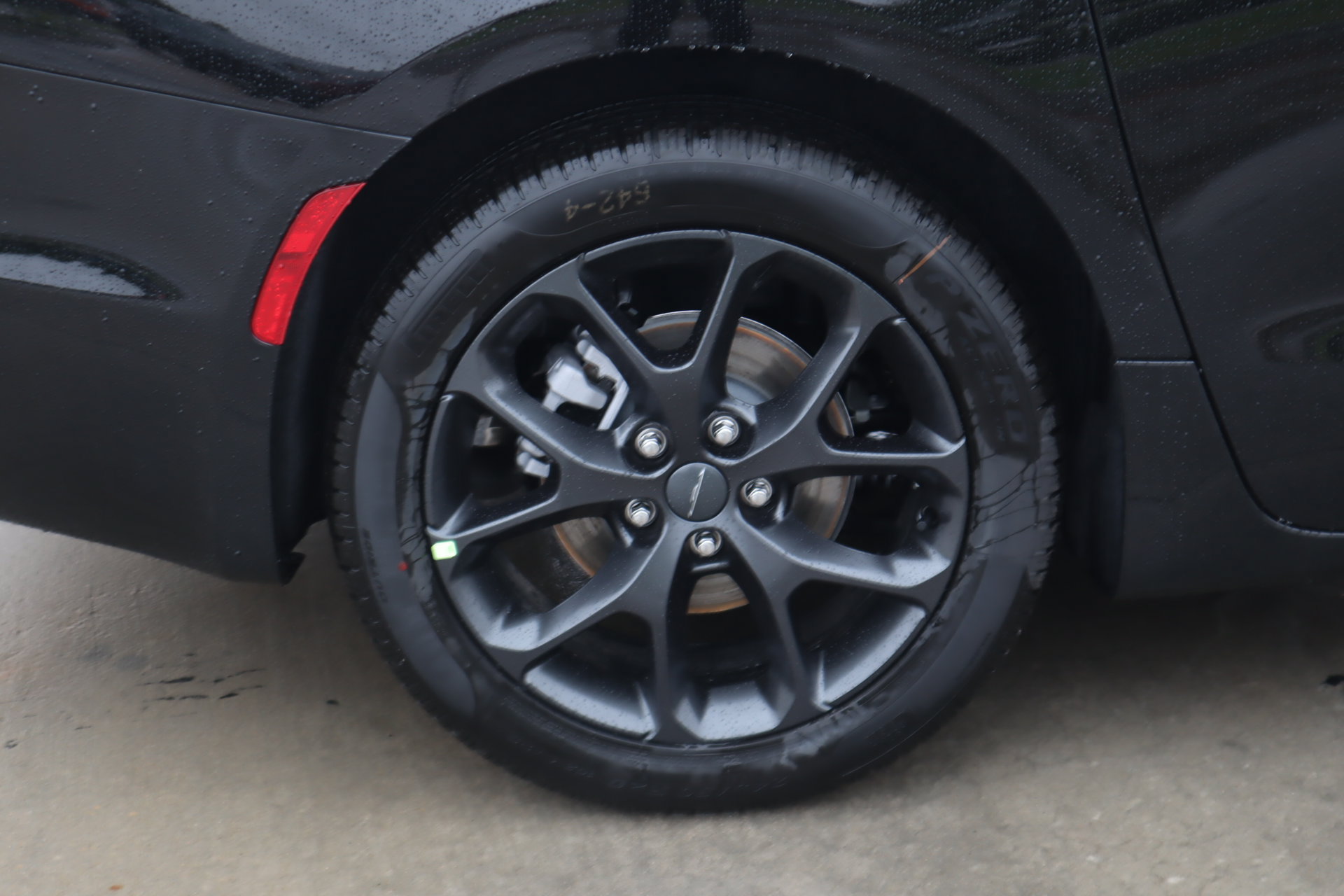 New 2027 Chrysler Pacifica Limited FWD image 20