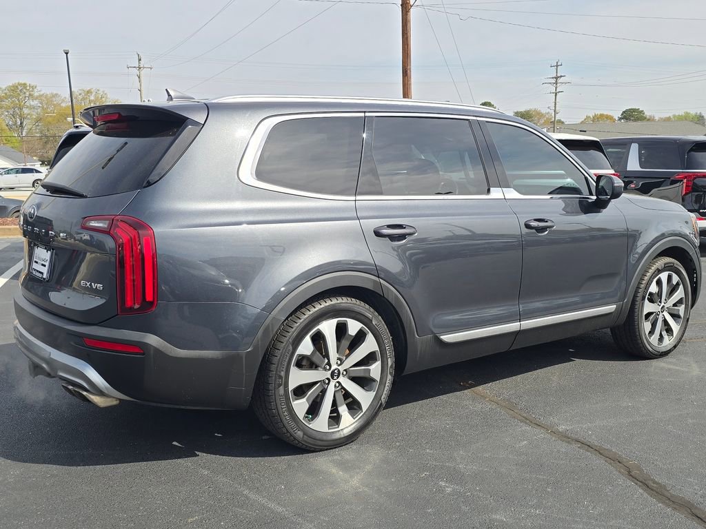 Used 2021 Kia Telluride EX w/ EX Premium Package image 3