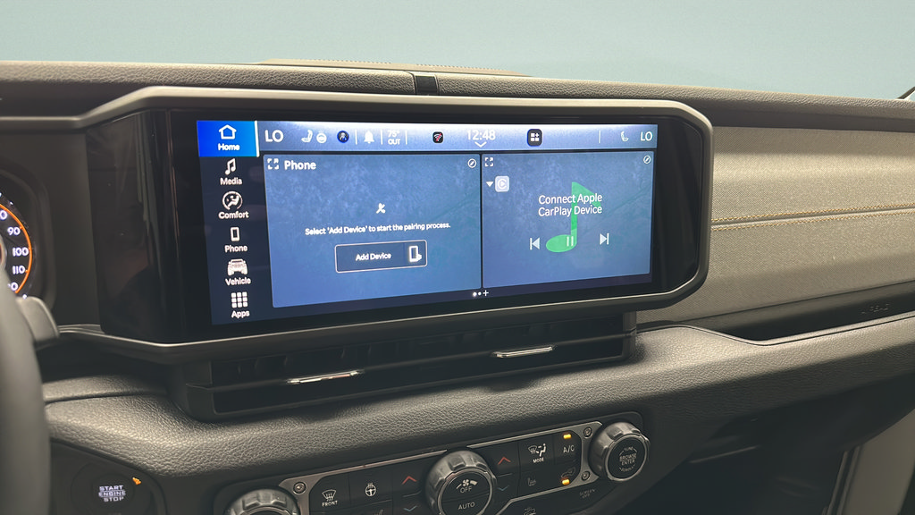 Used 2024 Jeep Gladiator Willys AWD/4WD image 17
