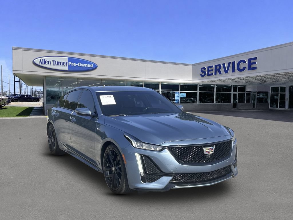 Used 2023 Cadillac CT5 V w/ Platinum Package RWD image 2