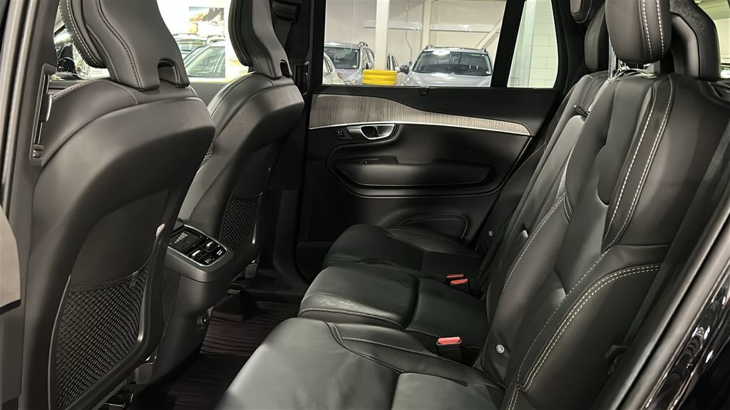 Certified 2023 Volvo XC90 B6 Ultimate w/ Protection Package Premier AWD/4WD image 23