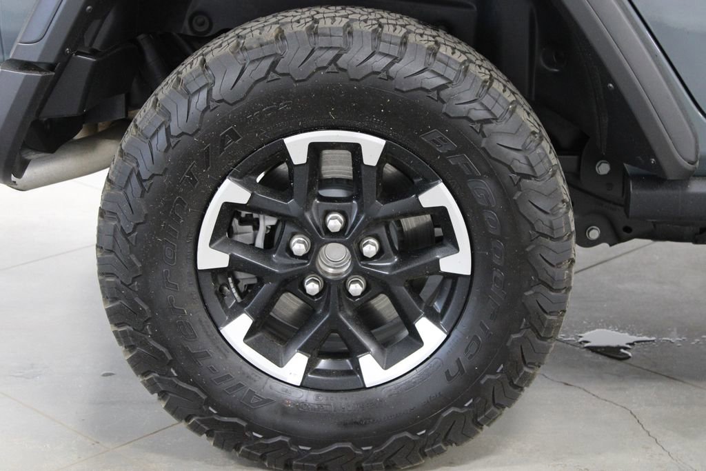 Used 2025 Jeep Wrangler Unlimited Rubicon 4xe w/ Convenience Group image 13