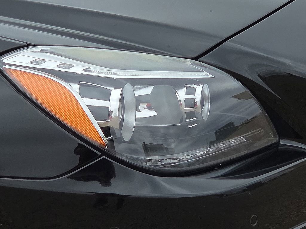 Used 2014 Mercedes-Benz SLK 250 image 10