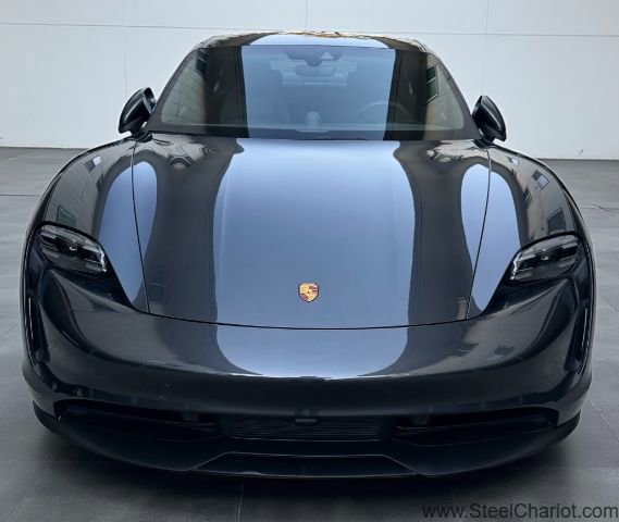 Used 2022 Porsche Taycan image 9