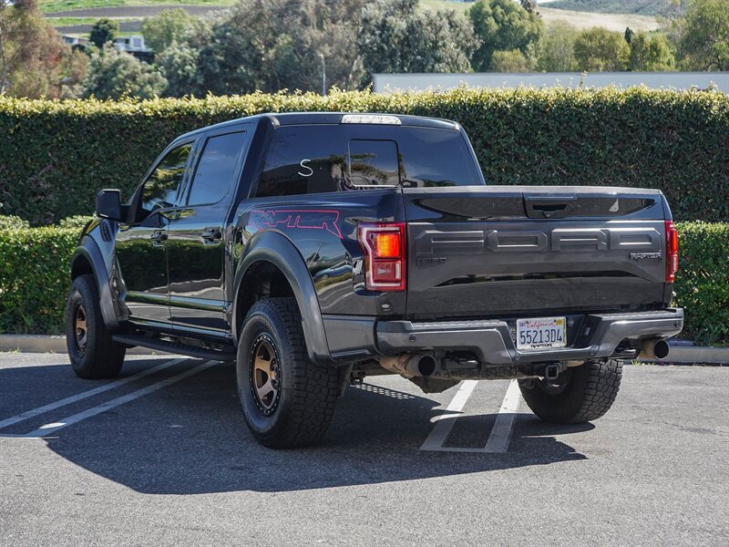Used 2018 Ford F150 Raptor w/ Equipment Group 802A Luxury AWD/4WD image 4