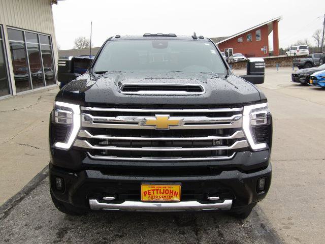 Used 2026 Chevrolet Silverado 3500 High Country AWD/4WD image 13