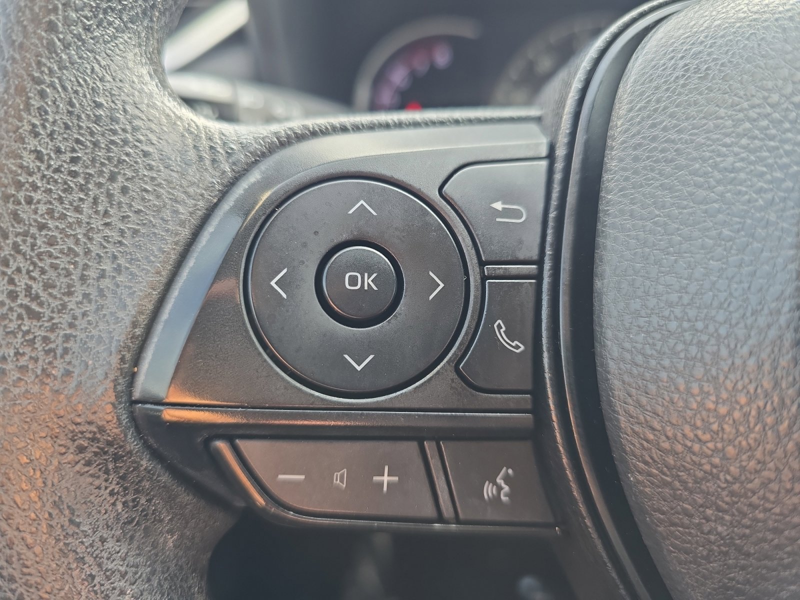 Used 2023 Toyota RAV4 LE image 21