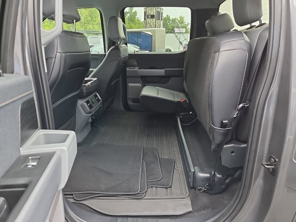 Used 2025 Ford F150 Lariat AWD/4WD image 26