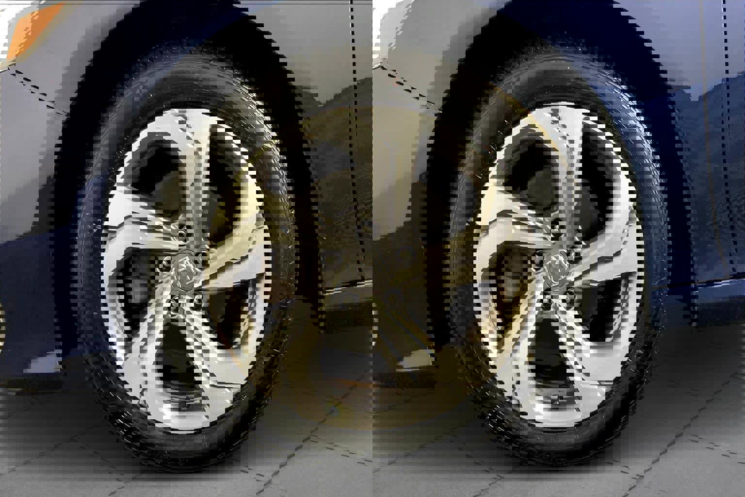 Used 2018 Honda Accord EX image 11