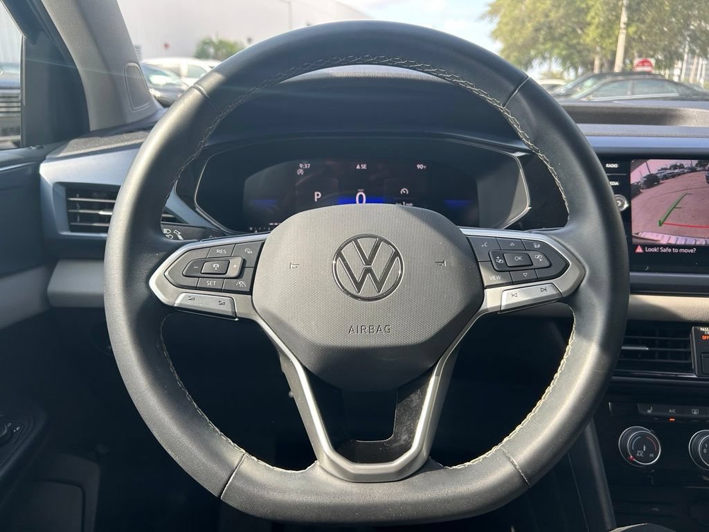 Certified 2023 Volkswagen Taos SE w/ Panoramic Sunroof Package FWD image 19