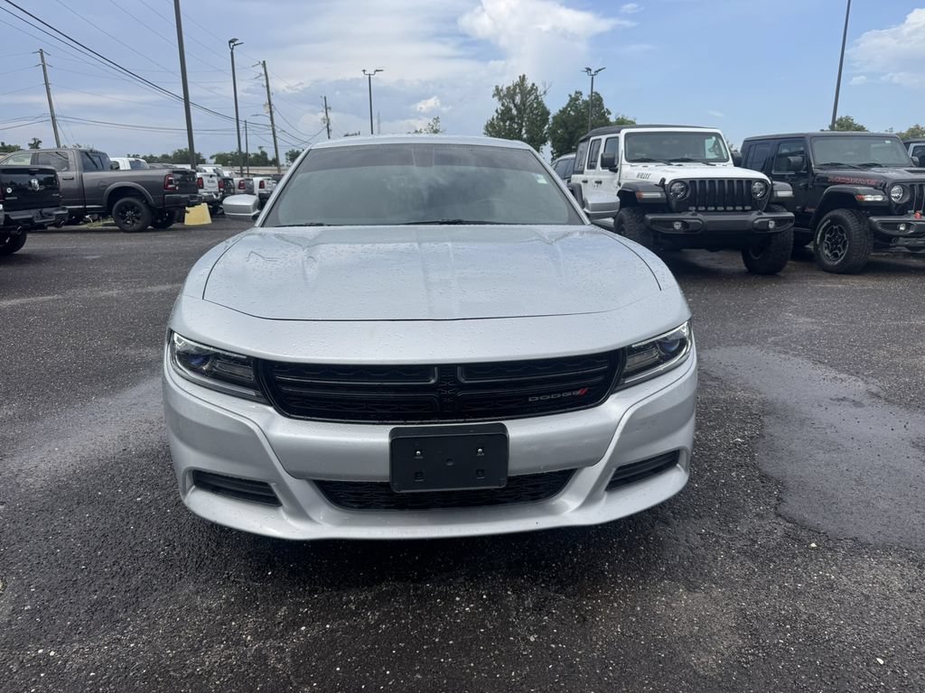 Used 2022 Dodge Charger SXT RWD image 2