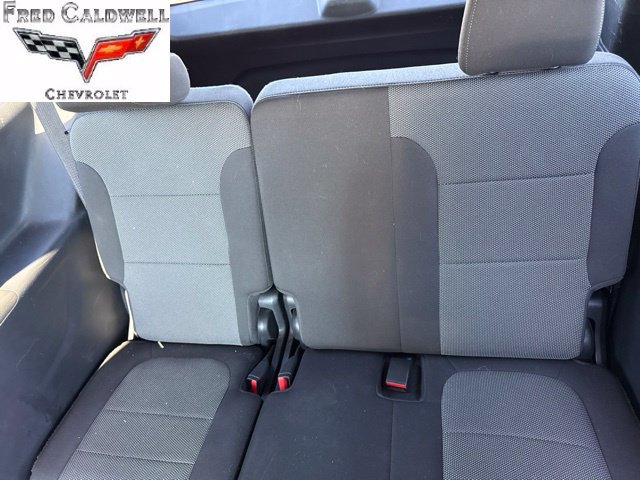Used 2023 Chevrolet Traverse LT FWD image 9