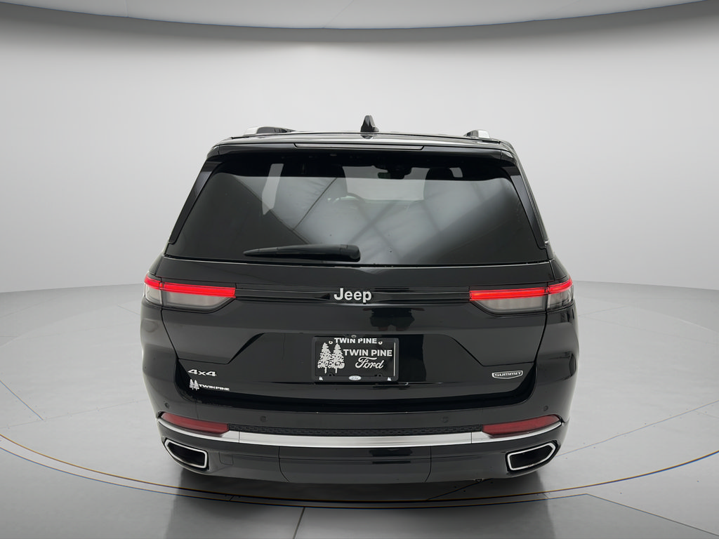 Used 2023 Jeep Grand Cherokee Summit AWD/4WD image 5