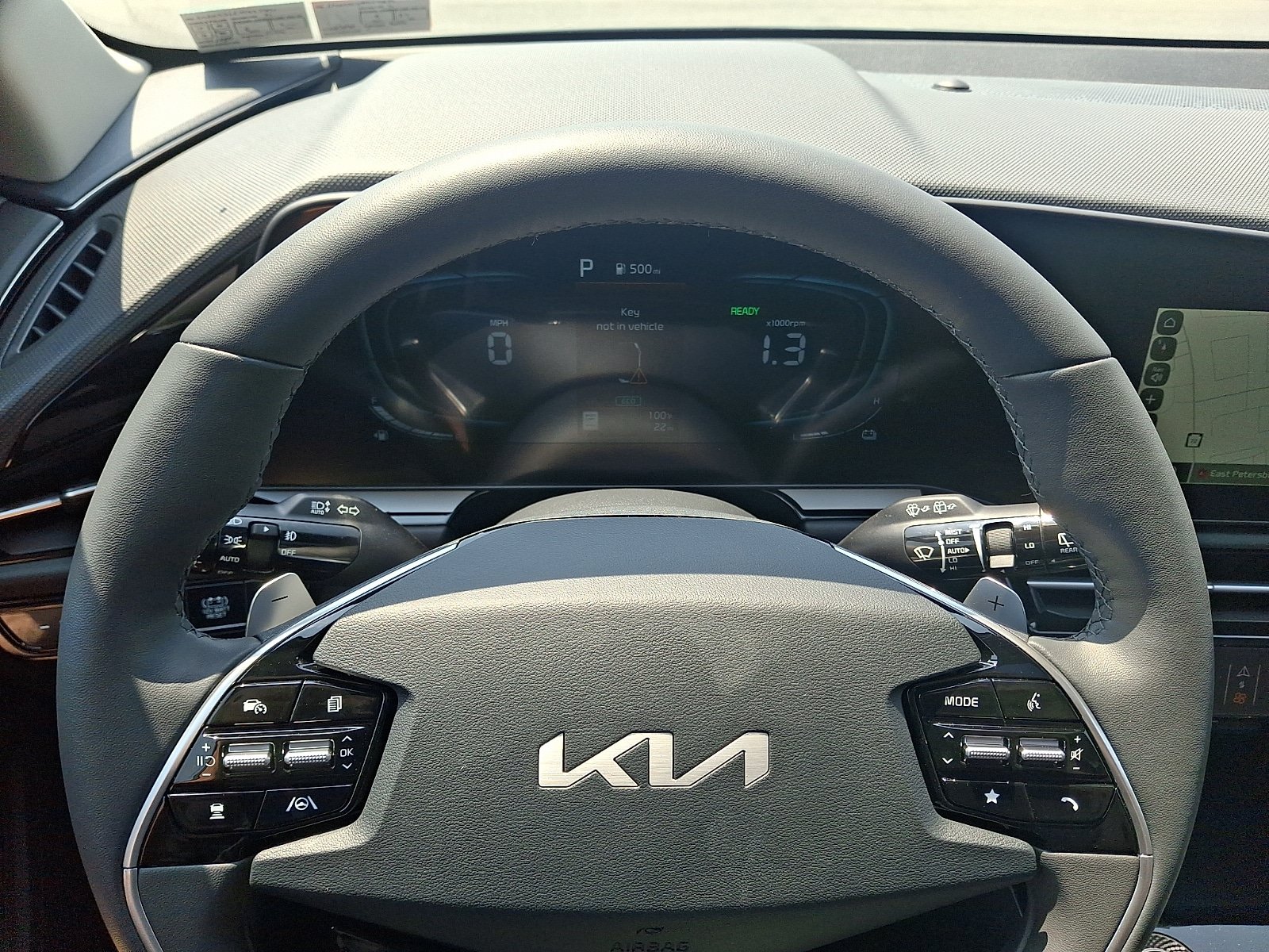 New 2026 Kia Niro SX Touring FWD image 14