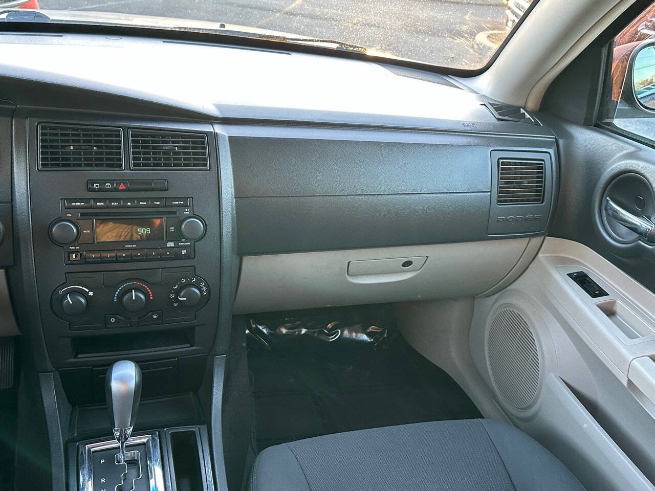 Used 2006 Dodge Magnum SE RWD image 14