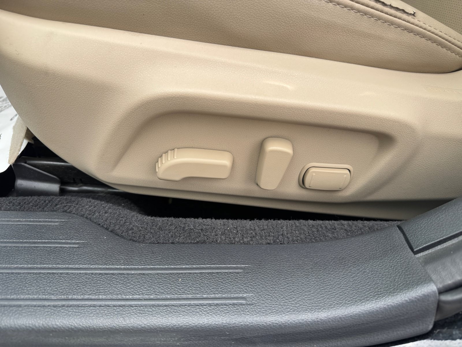 Used 2019 Subaru Outback 2.5i Limited AWD/4WD image 17