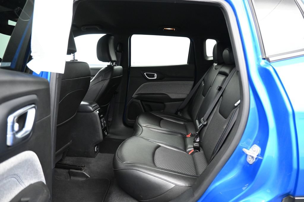 Used 2024 Jeep Compass Latitude AWD/4WD image 25
