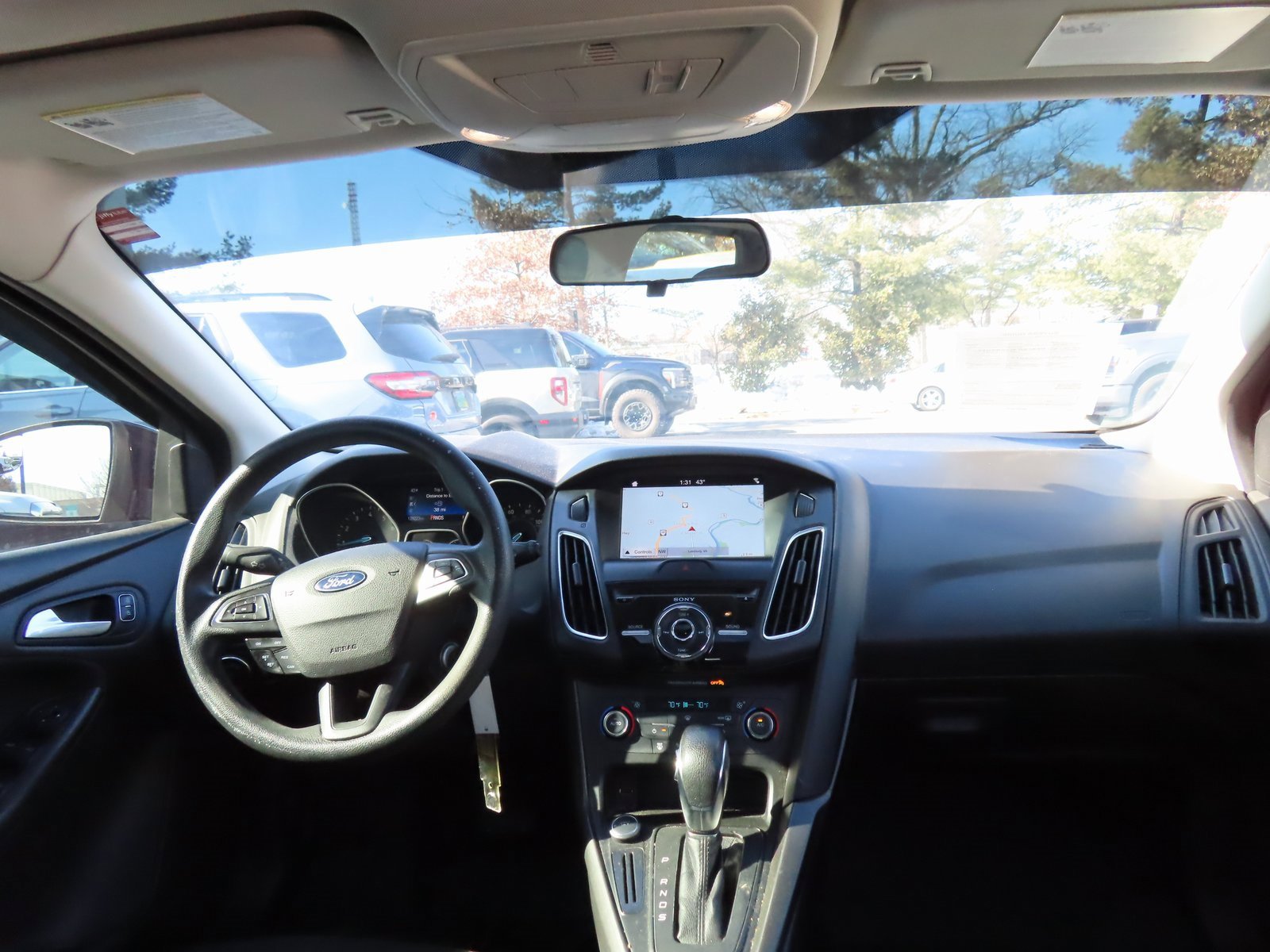 Used 2017 Ford Focus SEL image 12