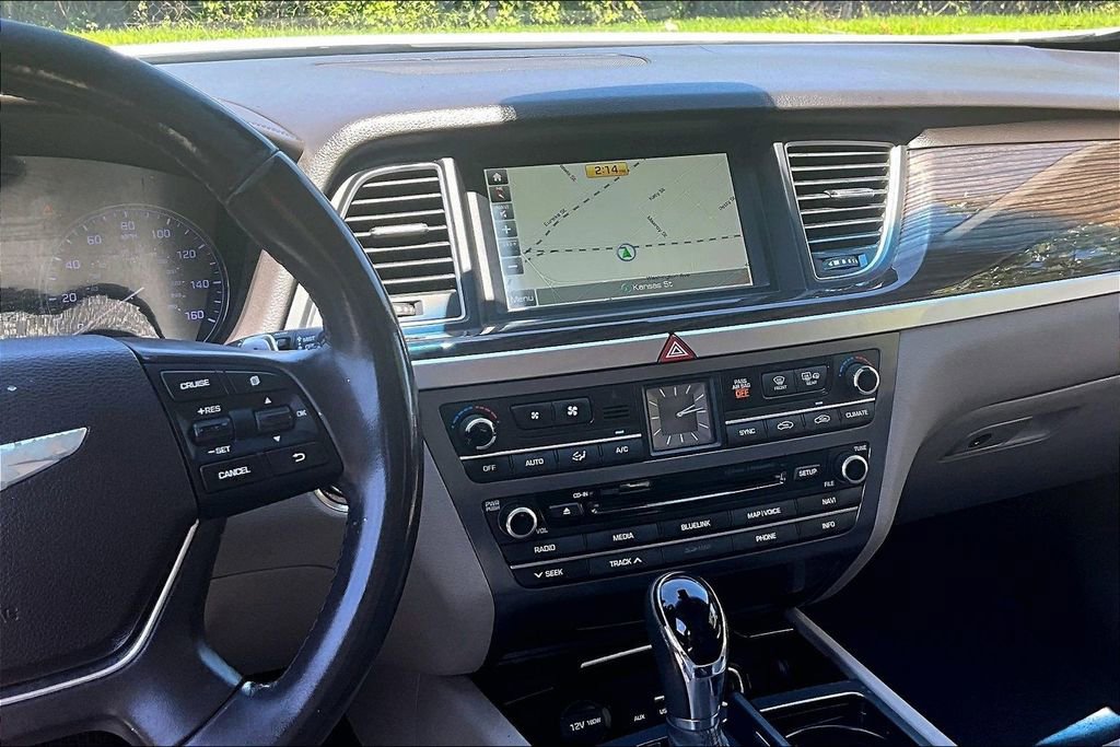 Used 2016 Hyundai Genesis 3.8 w/ Option Group 02 RWD image 9