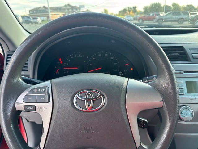 Used 2009 Toyota Camry LE FWD image 16