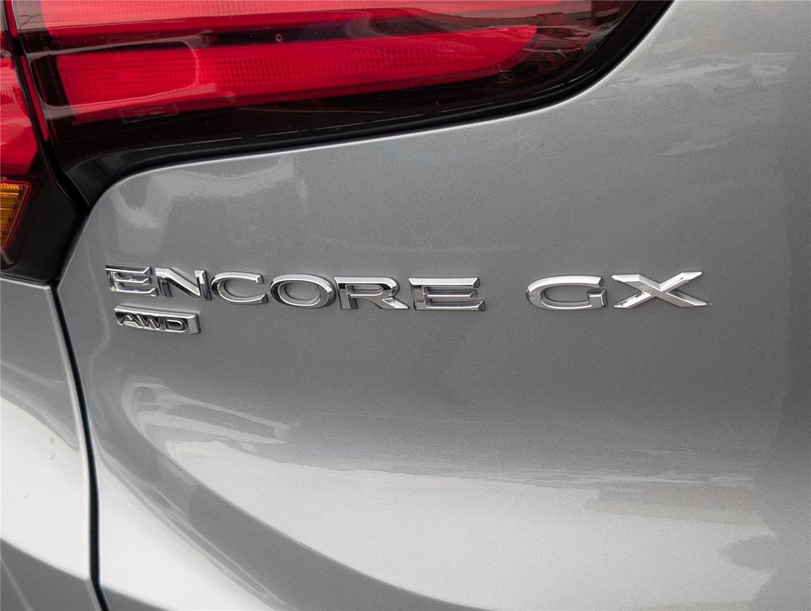 Used 2023 Buick Encore GX Select w/ Experience Buick Package AWD/4WD image 9