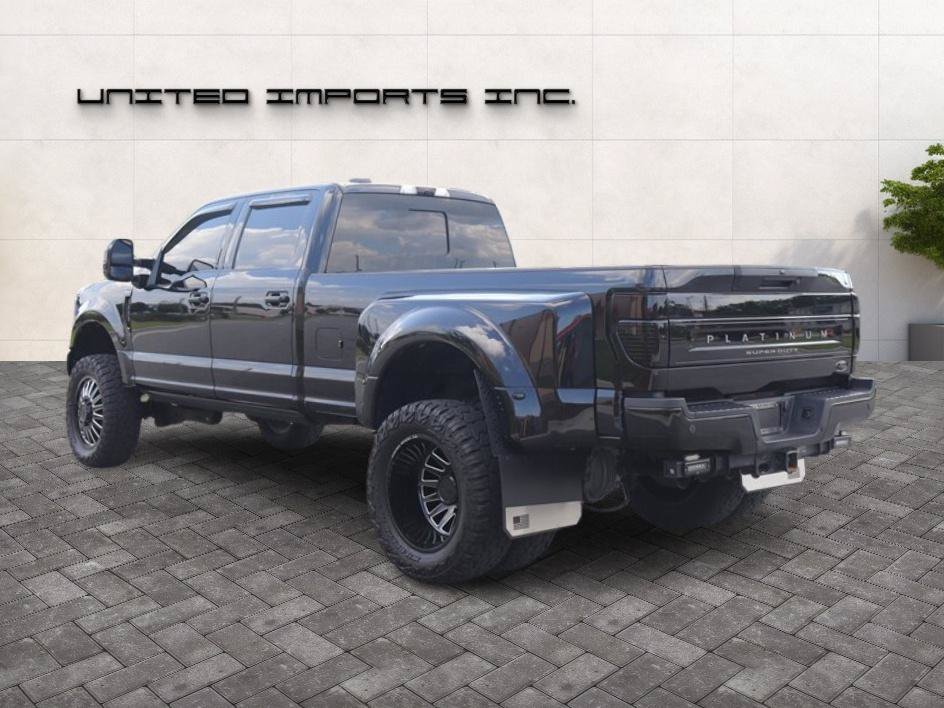 Used 2021 Ford F350 Platinum AWD/4WD image 3