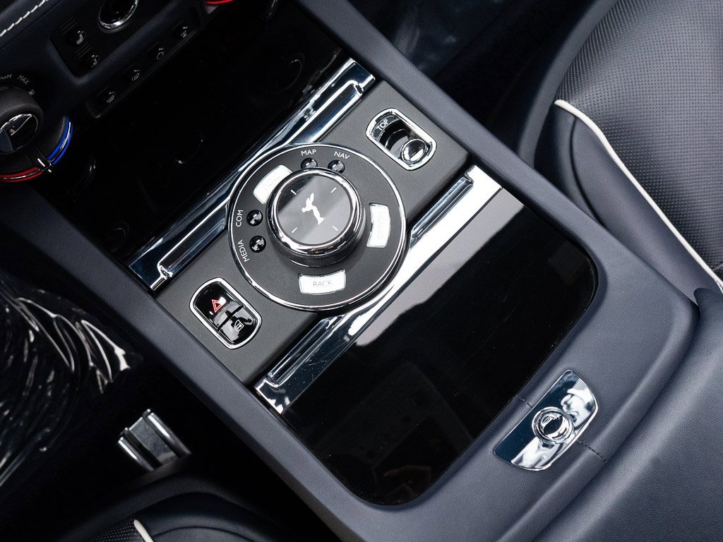Certified 2018 Rolls-Royce Dawn image 37