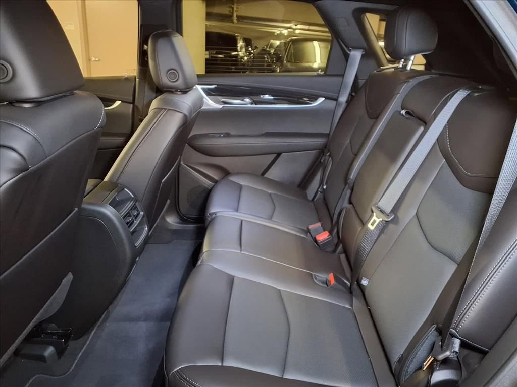 New 2025 Cadillac XT5 Premium Luxury FWD image 13