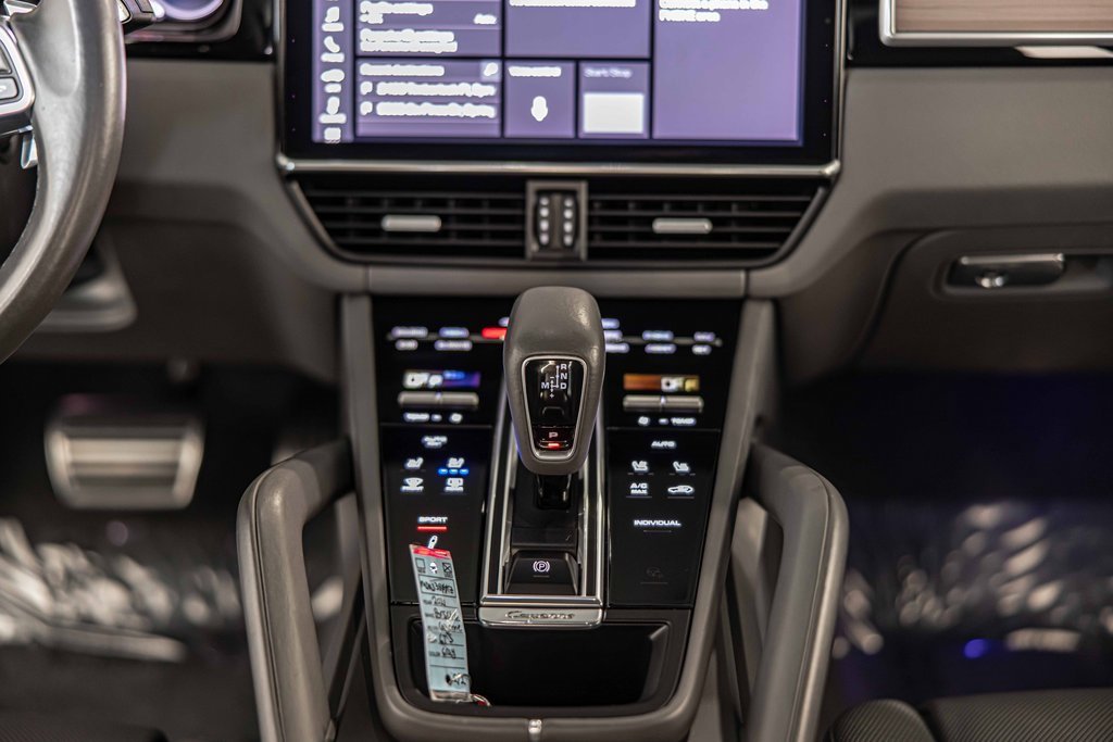 Used 2021 Porsche Cayenne GTS image 40