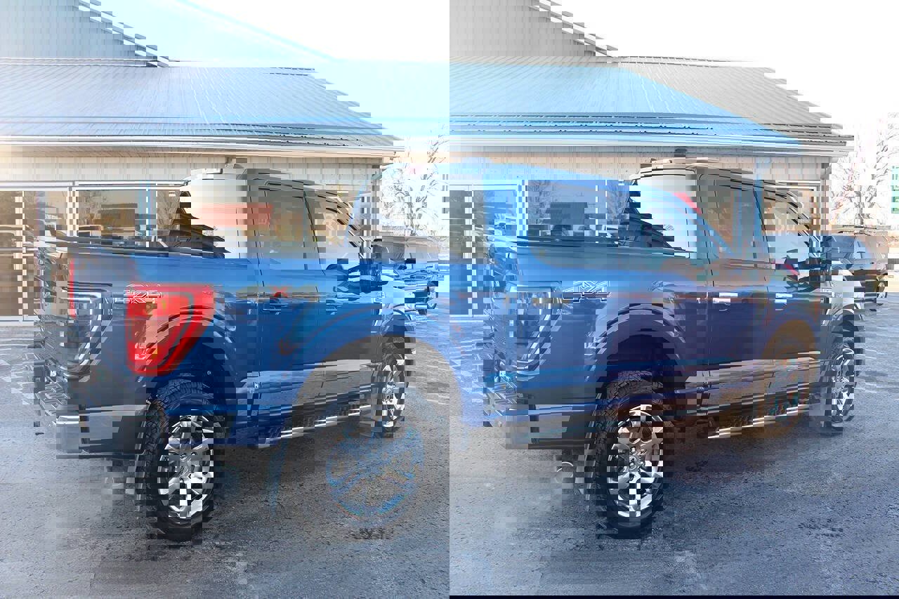 Used 2022 Ford F150 XLT w/ Equipment Group 301A Mid image 5